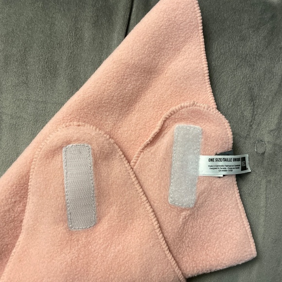 Polyester neck cover - Picture 3 of 3